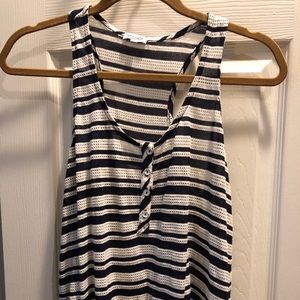 Splendid size small tank